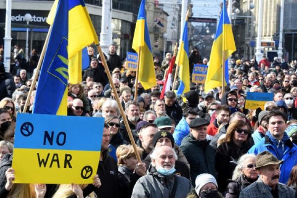 Ukraine no war